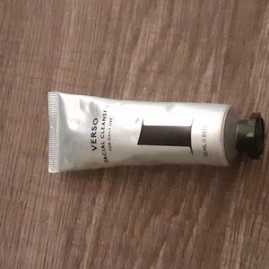Mini Verso Facial Cleanser